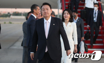 윤 대통령, 나토 정상회의 참석 위해 스페인 도착