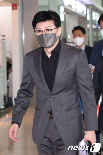 인천공항 통해 출국하는 한동훈 법무장관 'FBI 출장'
