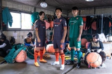제주, K리그 최초 탄소중립 경기서 재생 유니폼 해녀 삼춘 착용