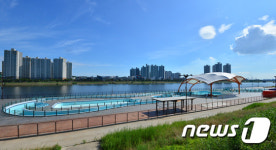 개장 앞둔 형산강 물놀이장