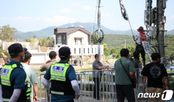 이재명 文의 평산마을 시위는 폭력, 고통 줄 자유란 없다…정부조치 요구