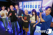 디자인 앱솔(Design ABSOL) | '앱솔루트 홈(ABSOLUT HOME)' 팝업스토어 오픈