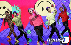MCND, 기분 좋아지는 공연