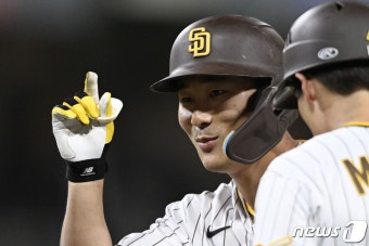 김하성, MLB 진출 후 첫 리드오프 선발 출전