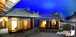 북한 한국전쟁 사적지에 보존된 인민군 최고사령부 선전