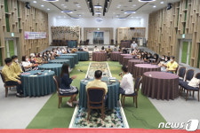 영동군 원더풀 필리핀 두마게티시 계절근로자 초청 행사 눈길