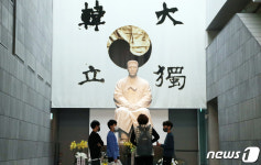 서경덕 안중근이 암살자?…아베 피습에 빗댄 WSJ, 수정하고 사과해야