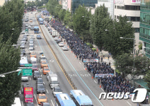 끝없는 금속노조 행렬