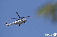 [뉴스1 PICK] 대우조선 하청노조 농성장에 뜬 경찰헬기…긴장감 고조
