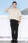 김민호, 관객들에게 '충성'