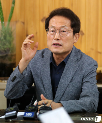 초등학교 입학 연령 하향 관련 입장 발표하는 조희연 교육감