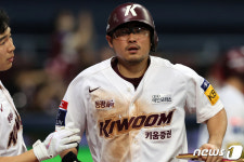 키움 이지영 동점이다!