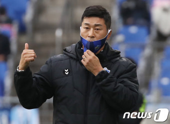 싱가포르 라이언시티, '상대 코치와 충돌' 김도훈 감독과 계약 해지