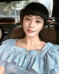 53세 김혜수, 짧은 앞머리로 동안 미모 완성…상큼 매력 [N샷]
