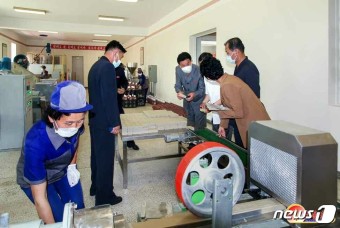 북한, '지방공업현대화'의 본보기로 '김화군 공업공장' 띄우기