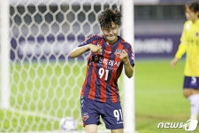 지소연, WK리그 데뷔전서 멀티골 맹활약…수원FC 3-0 승리