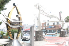 반 백년 역사 제주 횟집거리 원조…사시사철 싱싱한 횟감 가득