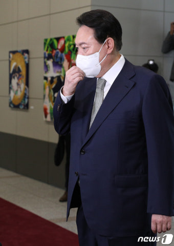 윤 대통령, 세 모녀 사망 사건에 