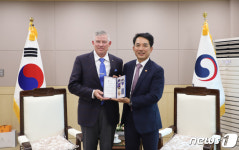 박민식 국가보훈처장, 유엔참전용사 평화의 사도 메달 증정식