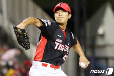 KIA 선발 이의리 '실점은 없다'