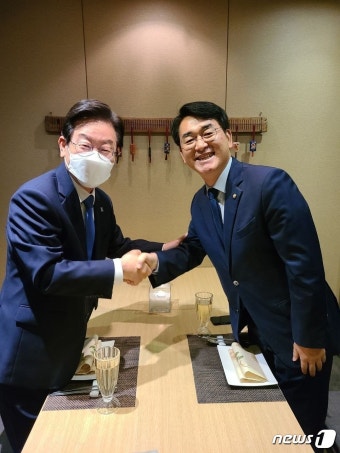이재명, 강훈식-박용진과 오·만찬…혁신과 통합 공감(종합)