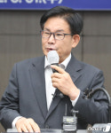 서울시 광역자원회수시설 마포구 선정 전면 백지화 촉구하는 박강수 마포구청장