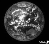 달 궤도선 다누리가 최초 촬영한 지구