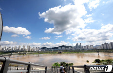 태풍이 지나간 세종시 금강보행교의 가을!