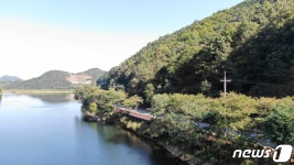 충남 대둔산 행정저수지에 수변 생태탐방로 900m 조성