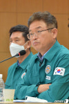 철강업체 피해상황 보고 받는 이철우 지사와 이강덕 시장