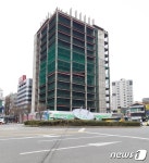 안양역 앞 지상 12층 흉물 원스퀘어 건물 철거 초읽기