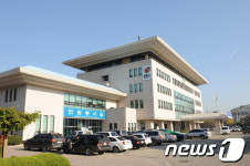 예비후보자로 여성경로당에 15만원 평상 기부한 남원시의원 기소