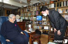 안철수 故 김동길, 단일화 때 조언…시대 상징하는 지식인