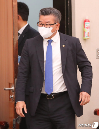 [국감]유병호 감사원 사무총장, 국감 출석