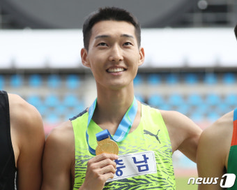 높이뛰기 우상혁, 발목 통증에도 전국체전 금메달…기록은 2m15로 다소 저조