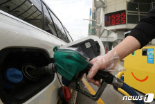 ‘리터당 1824.8원’ 치솟는 경유값…휘발유값은 5주째 하락