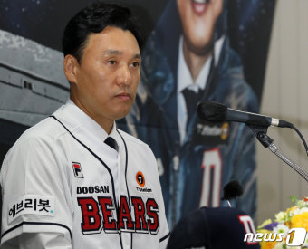 이승엽 감독은 '포수'를 이야기했다…두산은 '통 큰 선물'로 응답할까