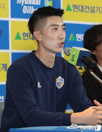 조현우, 무실점 승리로 동아시안컵 우승 향해 최선 다하겠다 - 한국 대표팀의 열정과 각오된 의지를 전하는 한일전 인터뷰