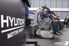 현대차·기아 기술연구소 방문한 한덕수 총리