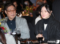 이영애, 남편 정호영과 포착…송강호와 건배까지 [N현장]