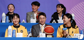 여자프로농구 미디어데이 '화기애애'