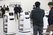 음식 서빙로봇으로 편하고 빠르게