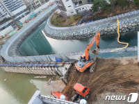 여수 웅천 아파트 신축 공사장 흙막이벽 붕괴