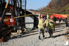 [뉴스1 PICK] 봉화의 기적…매몰 221시간만에 구조된 광부 2명
