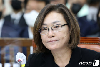 與 윤리위 
