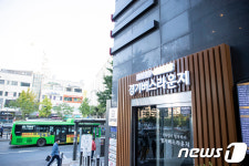 하루 방문객 고작 100명 ‘경기버스라운지’ 연운영비 4억…“세금 줄줄 샌다”