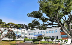 남해군, 세계보건기구 고령친화도시 재인증…경남 최초