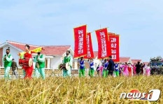 인민 보금자리를 무상으로… 북한 인민 시책 선전
