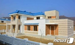 북한 농촌 특색 살려…전국 각지에서 새집들이 행사 개최