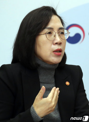 [인터뷰]김현숙 여성가족부 장관